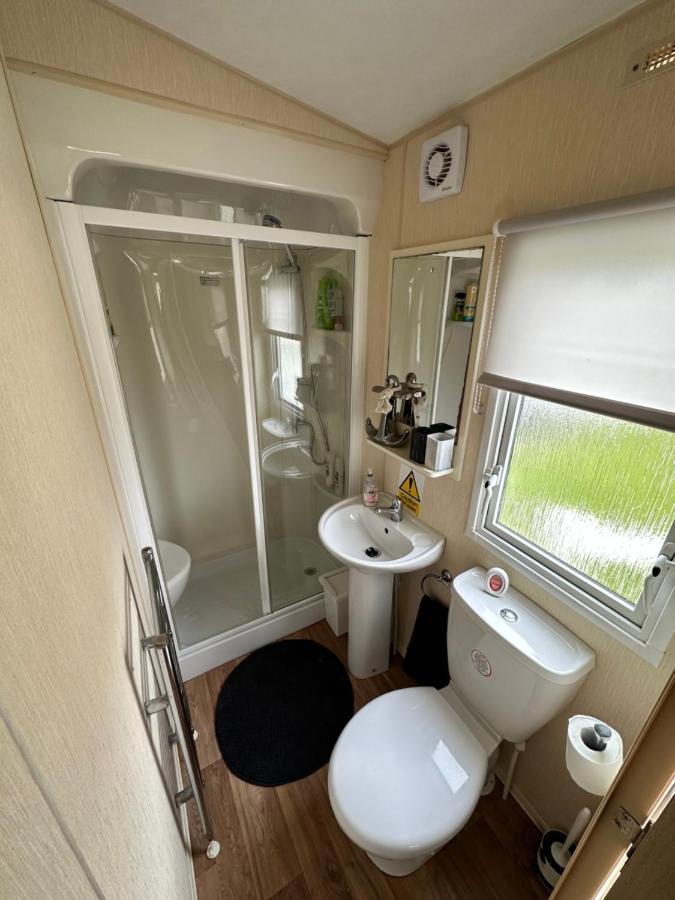 Отель 6 Berth Caravan On Marine Holiday Park Рил Экстерьер фото